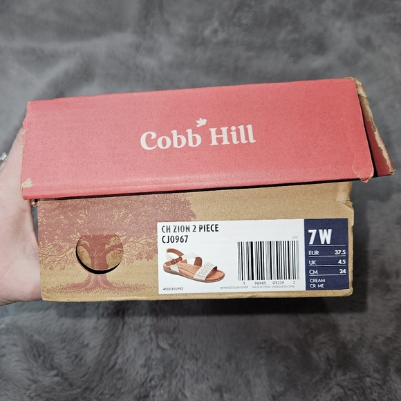 NEW! Cobb Hill Women's Size 7 White Tan Leather Sandals Zion Flats NIB - Picture 11 of 11